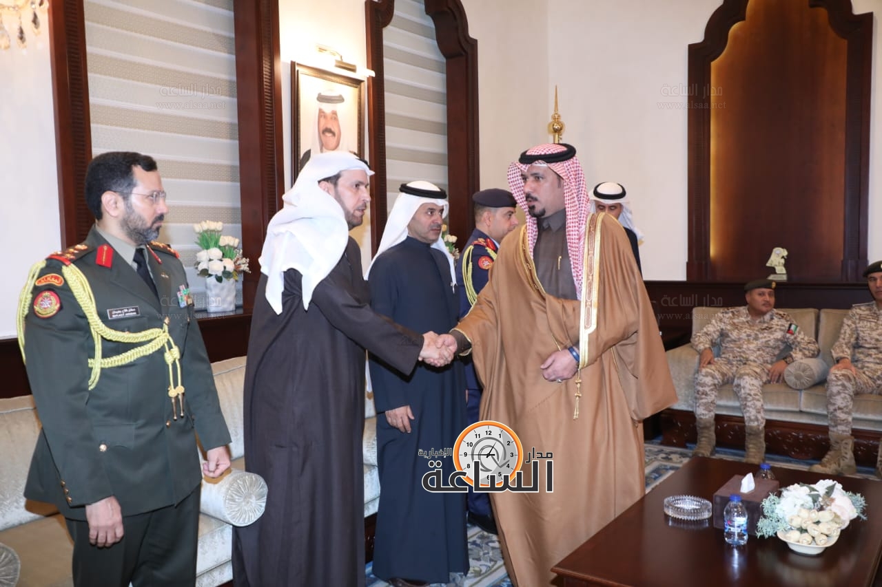 Madar Al-Saa Images 0.03243717229215215