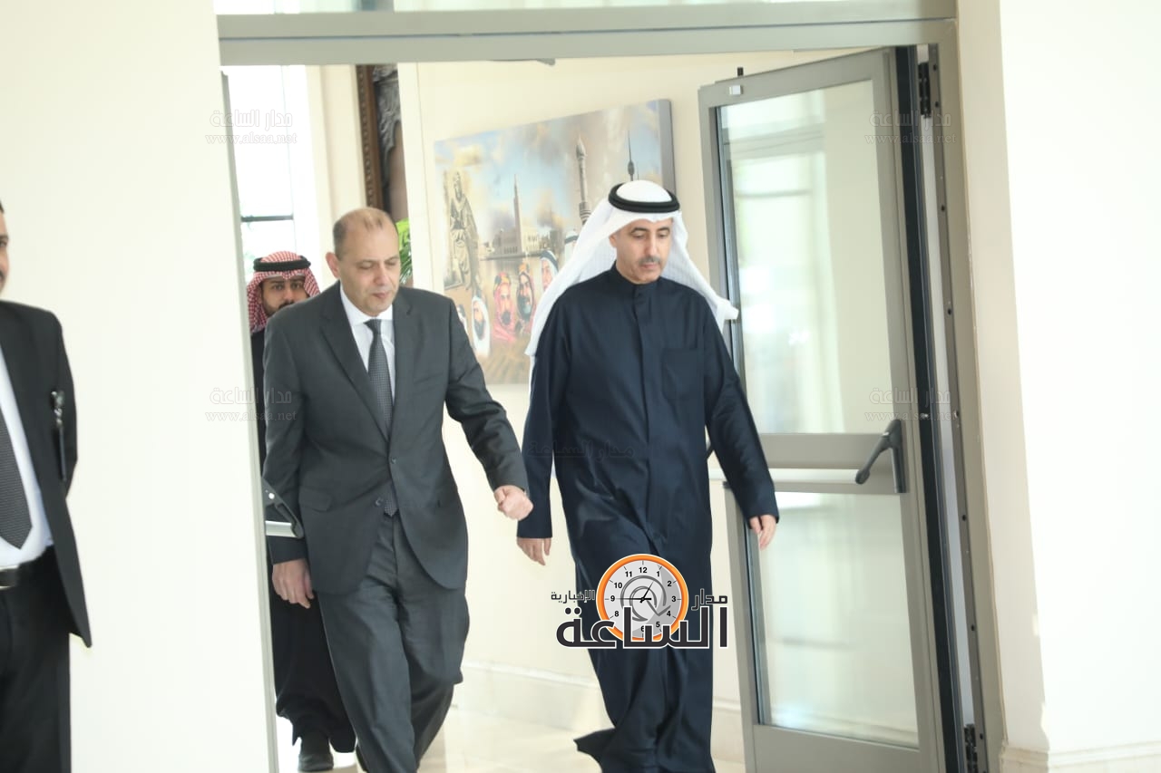 Madar Al-Saa Images 0.7723831711944913