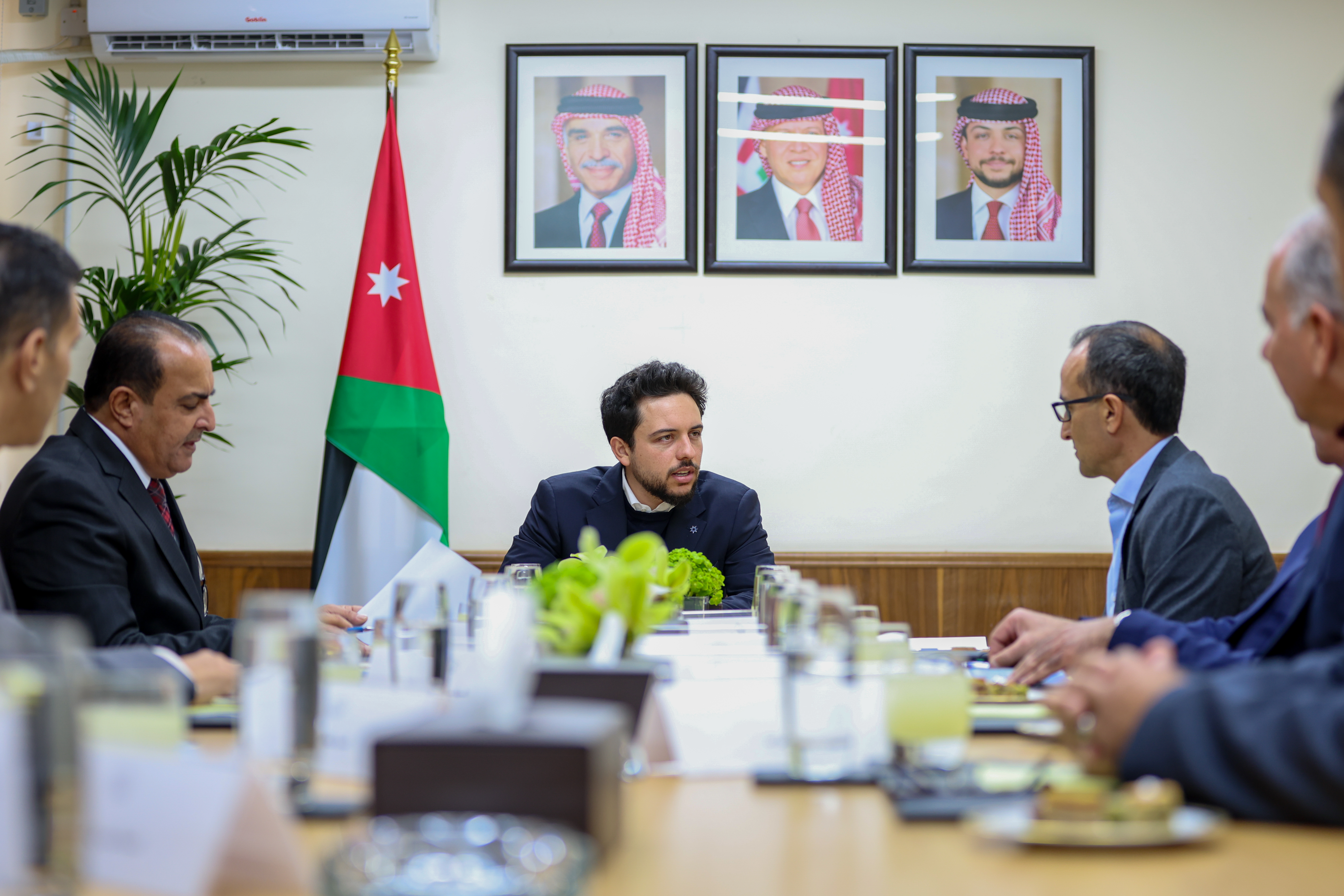 Madar Al-Saa Images 0.40815713700290734