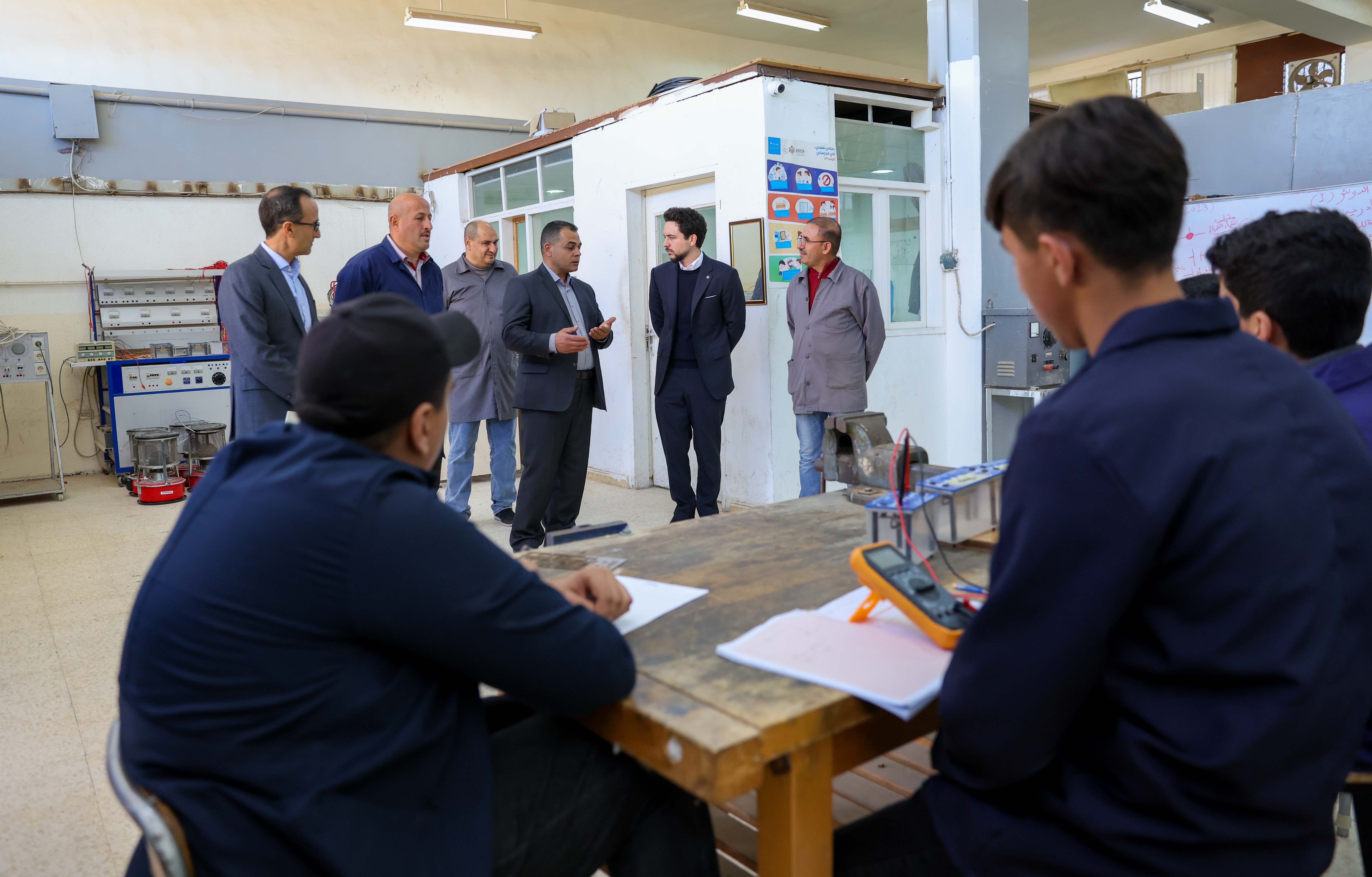 Madar Al-Saa Images 0.2246332421221311