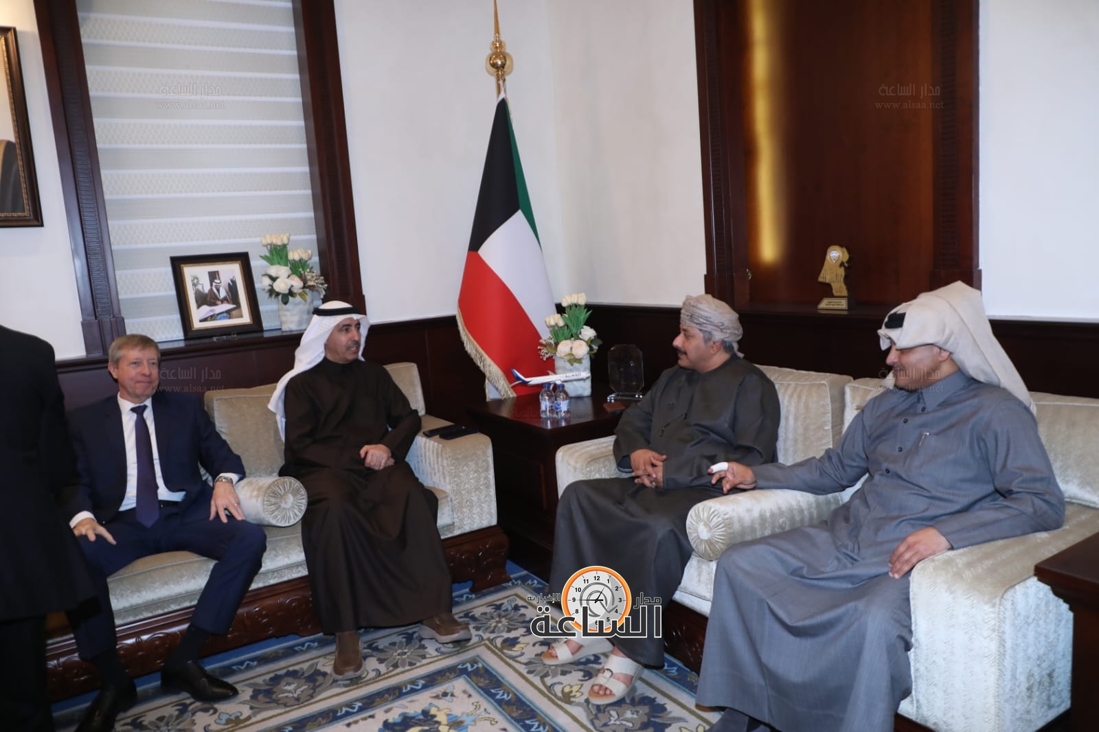 Madar Al-Saa Images 0.8422135643957782