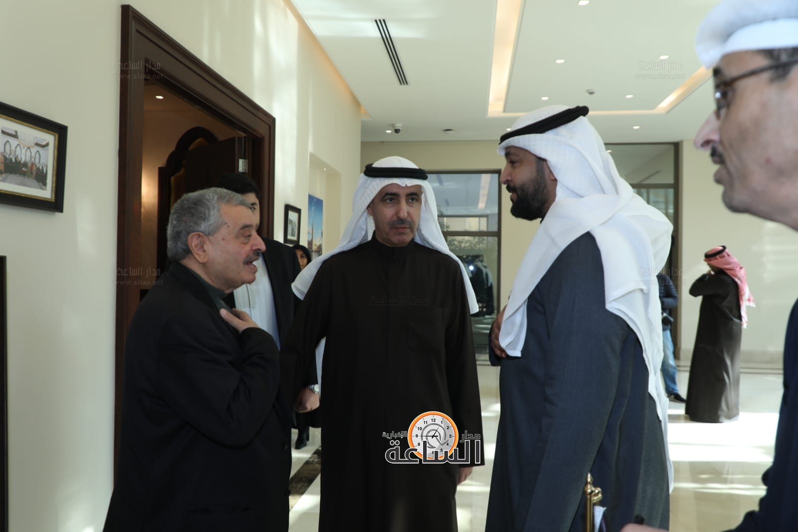 Madar Al-Saa Images 0.5594782131104408