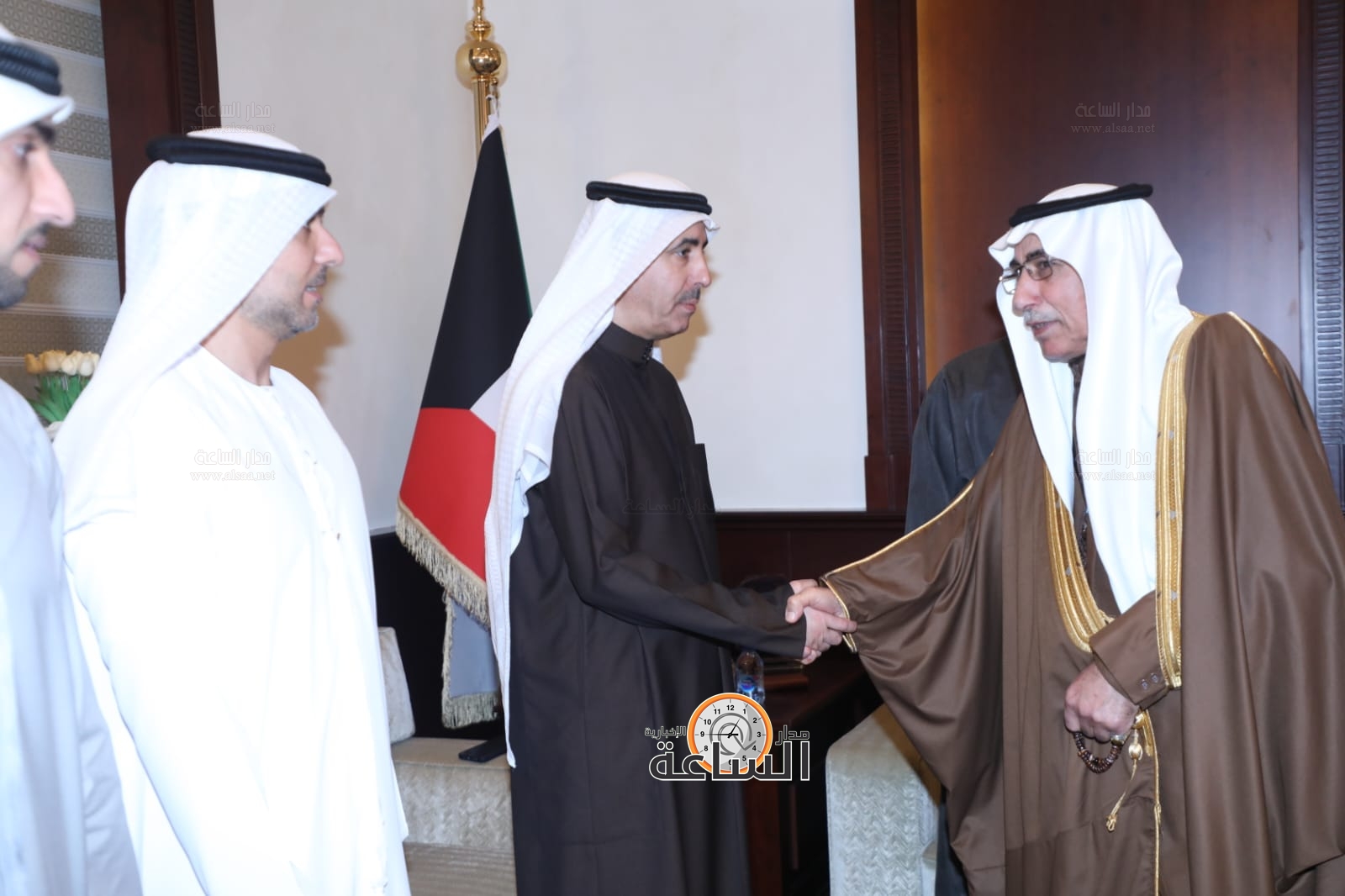 Madar Al-Saa Images 0.008679376522825688