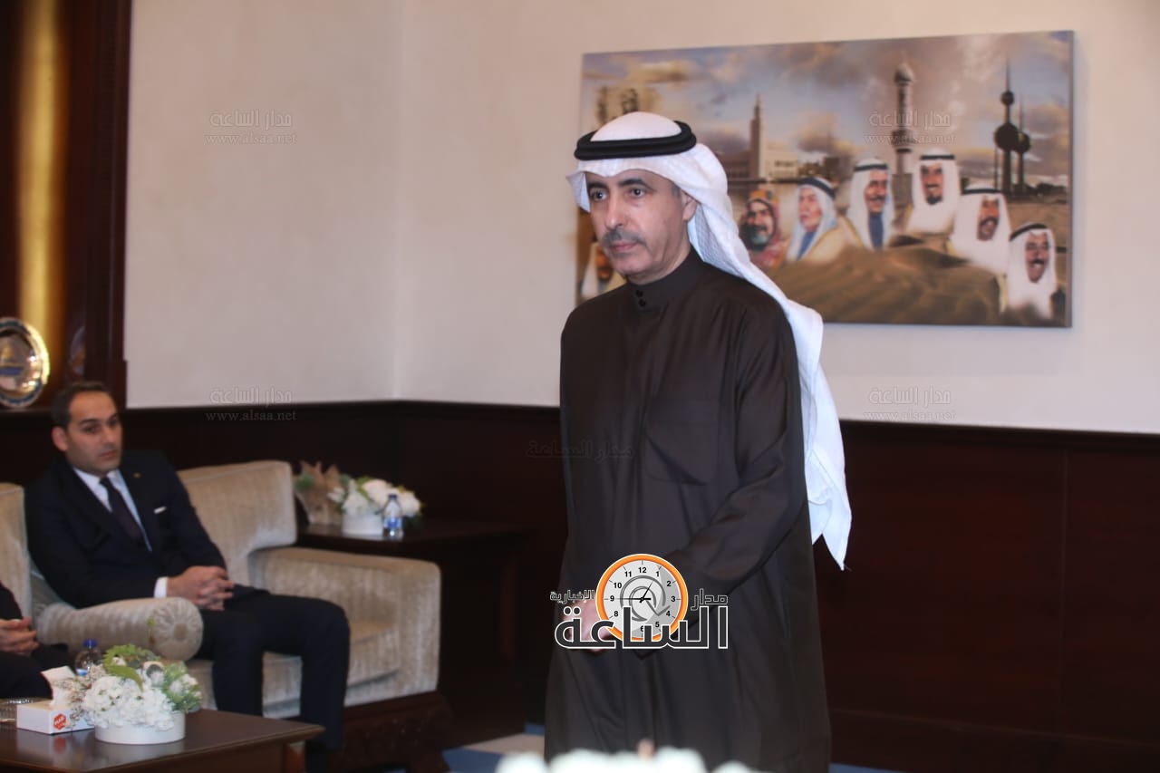 Madar Al-Saa Images 0.8499744273633203