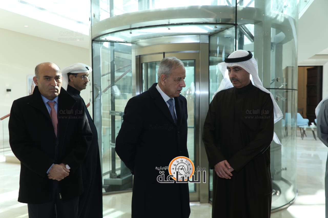 Madar Al-Saa Images 0.08850243445890249