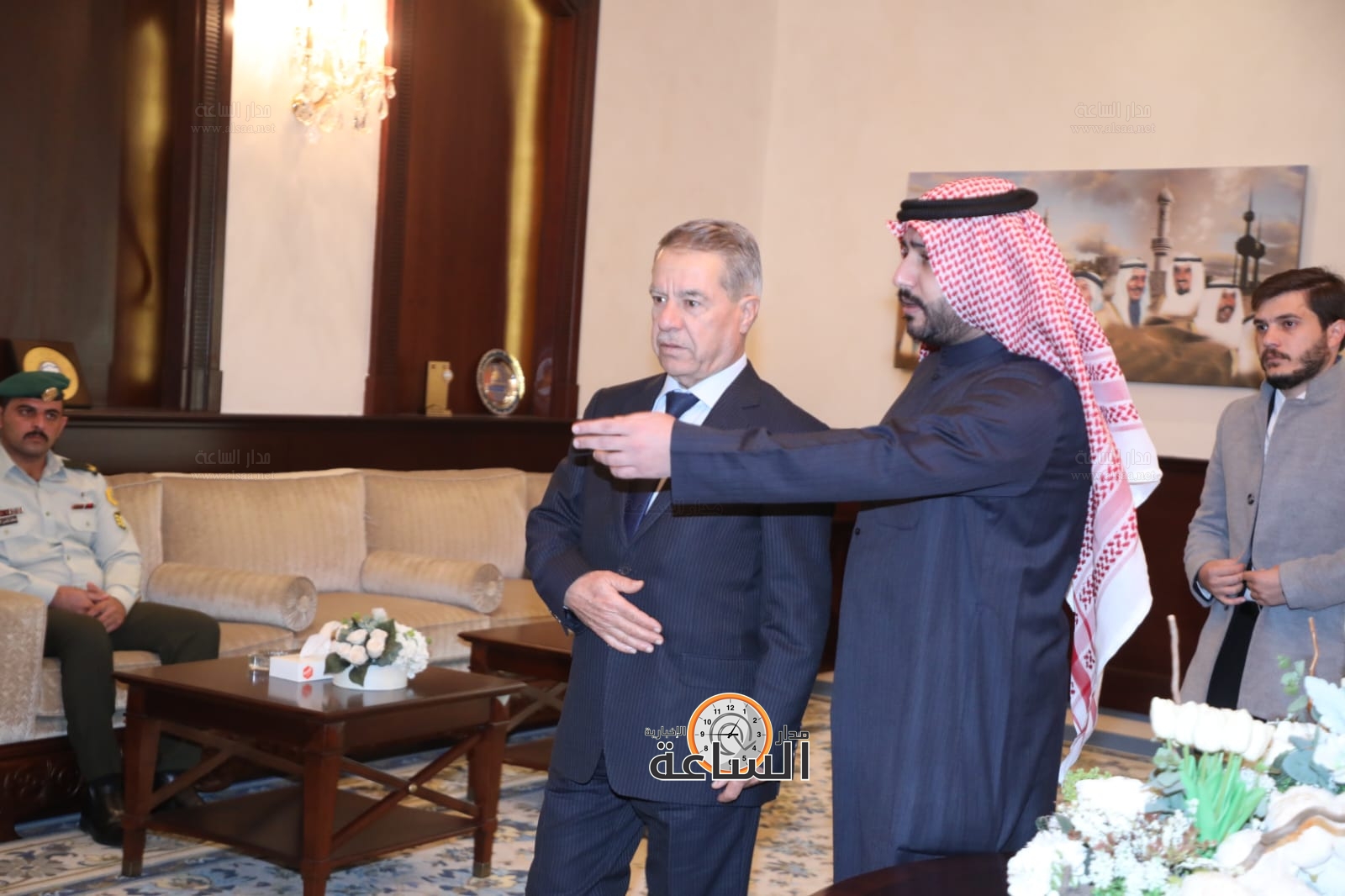 Madar Al-Saa Images 0.3939340366775368