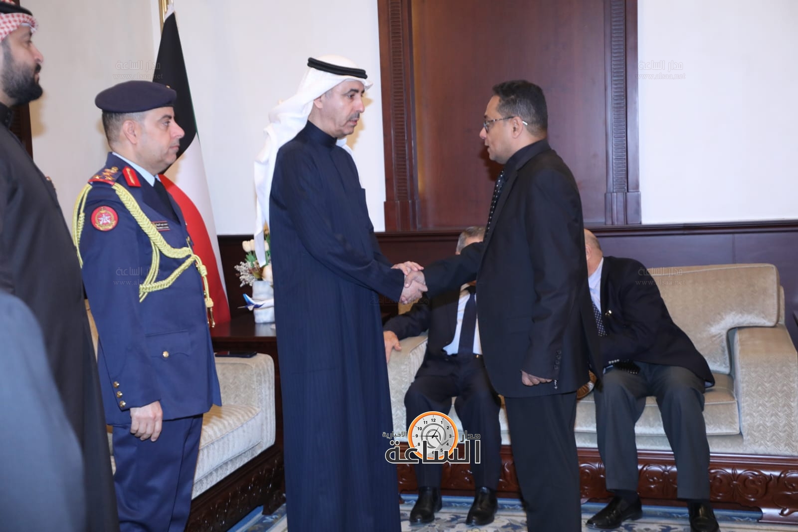 Madar Al-Saa Images 0.781197388525718