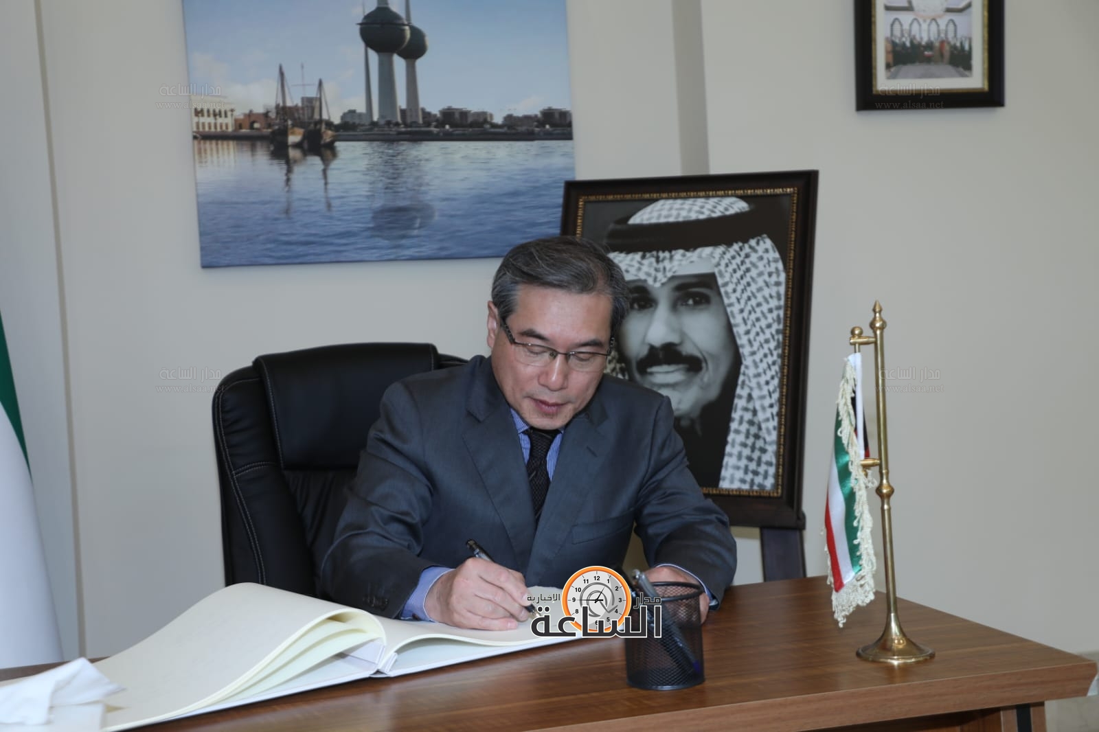 Madar Al-Saa Images 0.15953508264540295