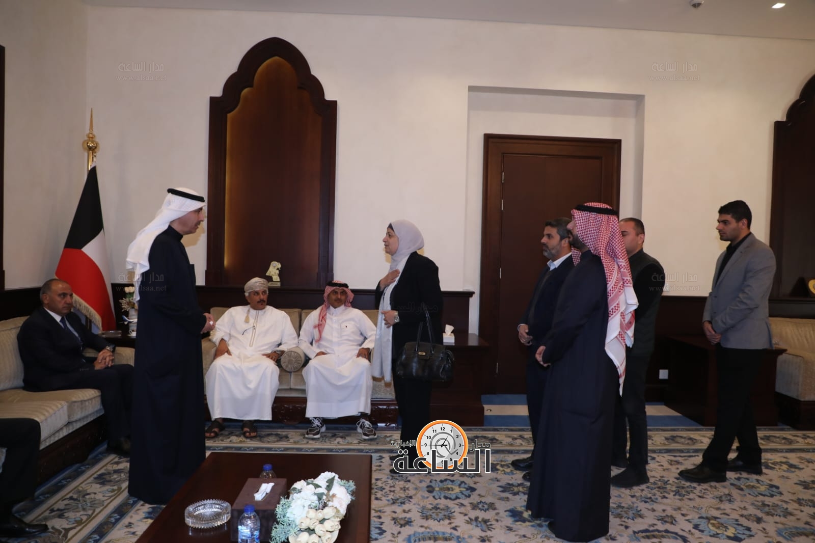 Madar Al-Saa Images 0.9045054385918994