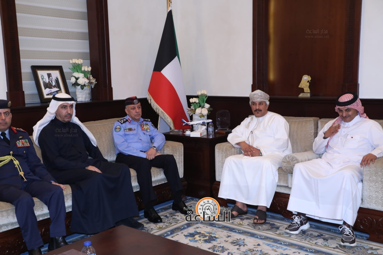 Madar Al-Saa Images 0.8831998563163852