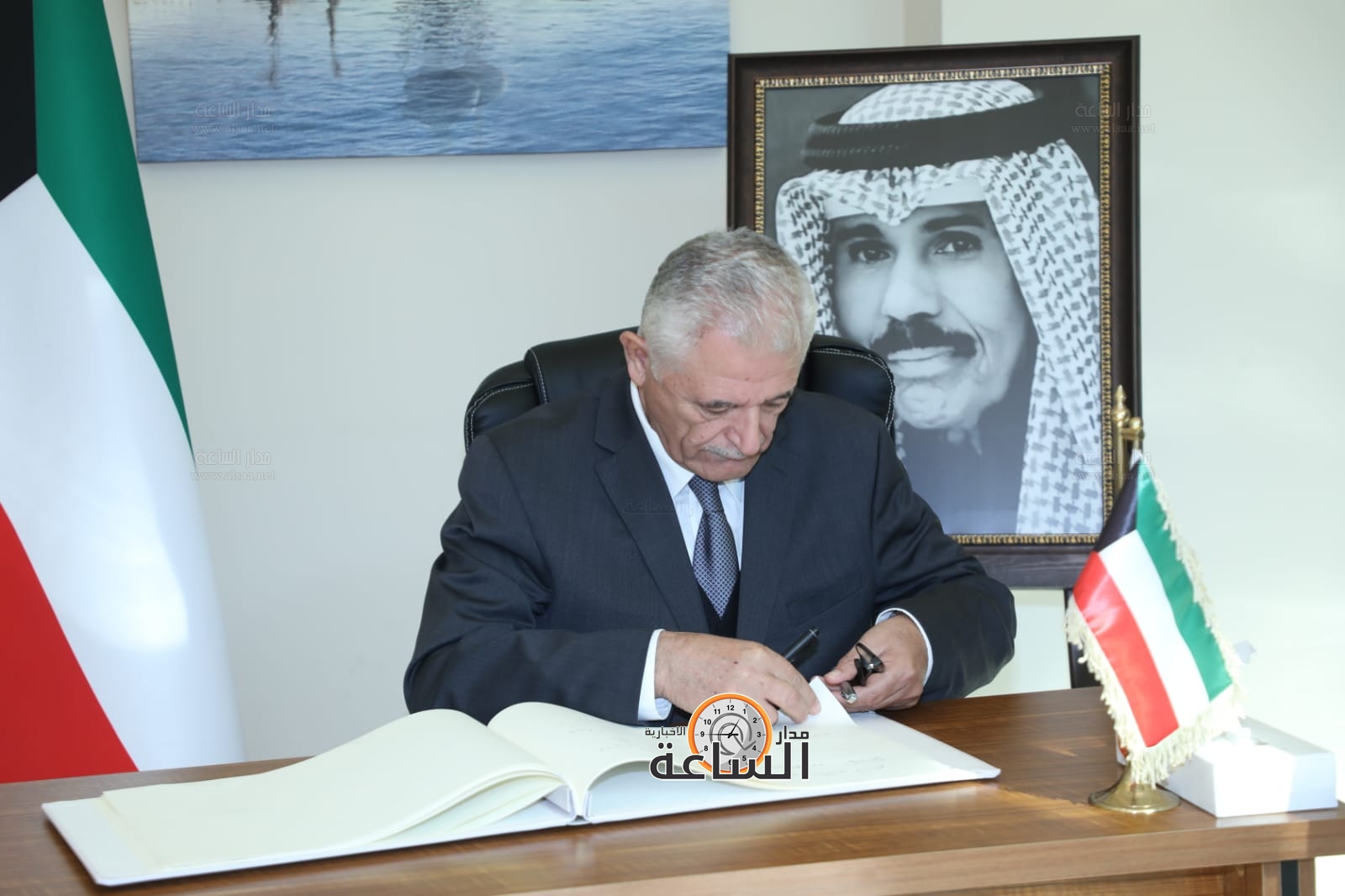 Madar Al-Saa Images 0.7773620815819124