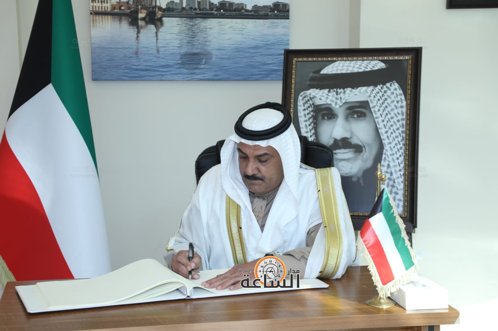 Madar Al-Saa Images 0.49608565455366205