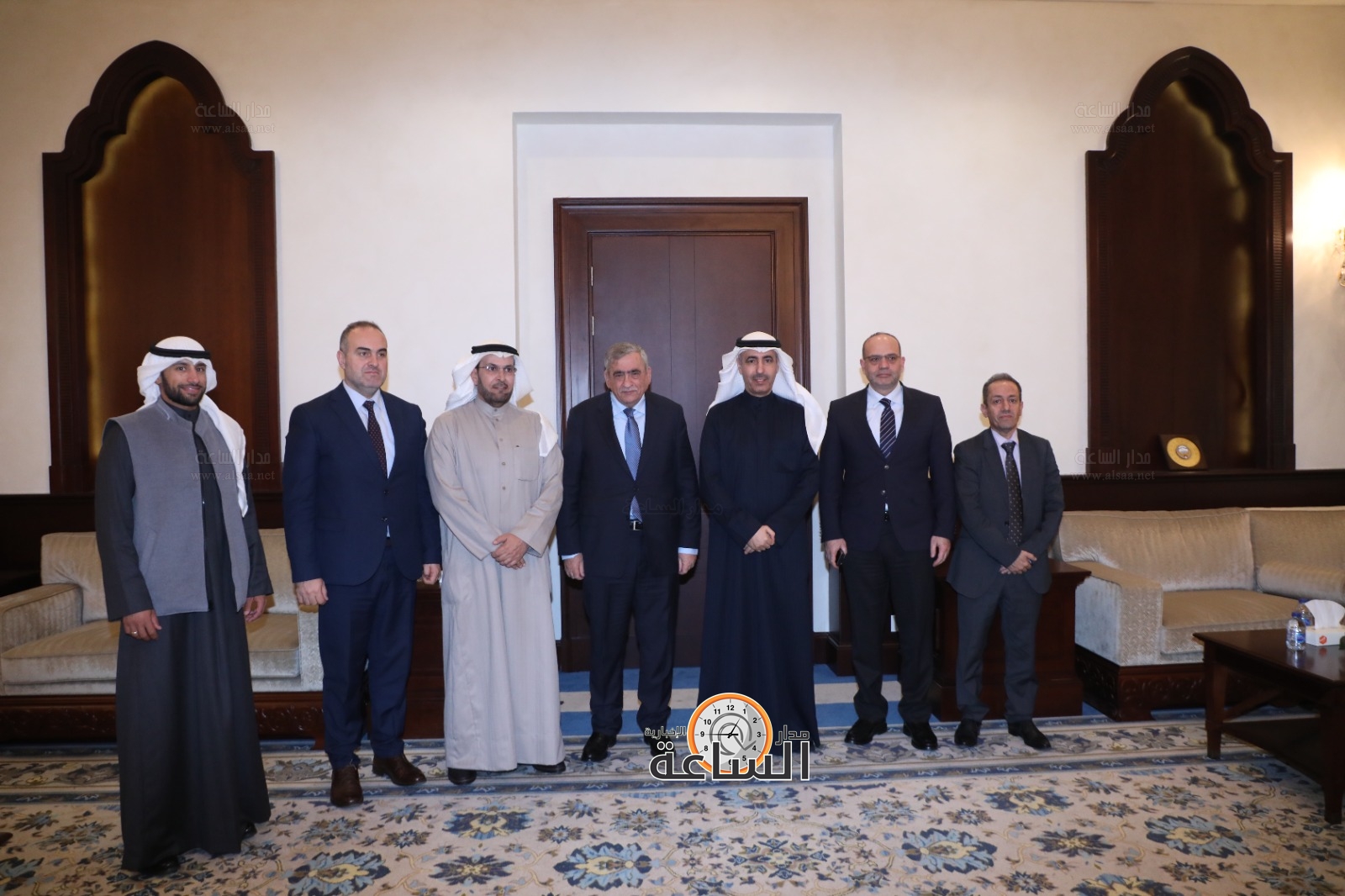 Madar Al-Saa Images 0.7024878435868209