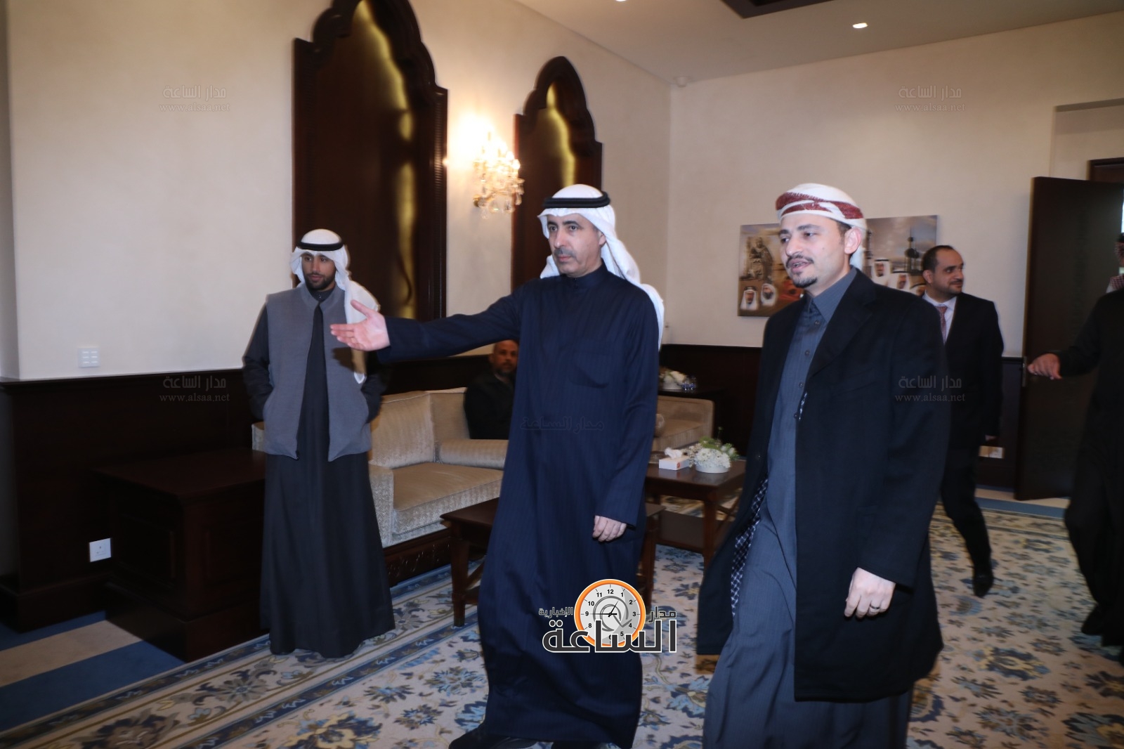 Madar Al-Saa Images 0.45867173143875206