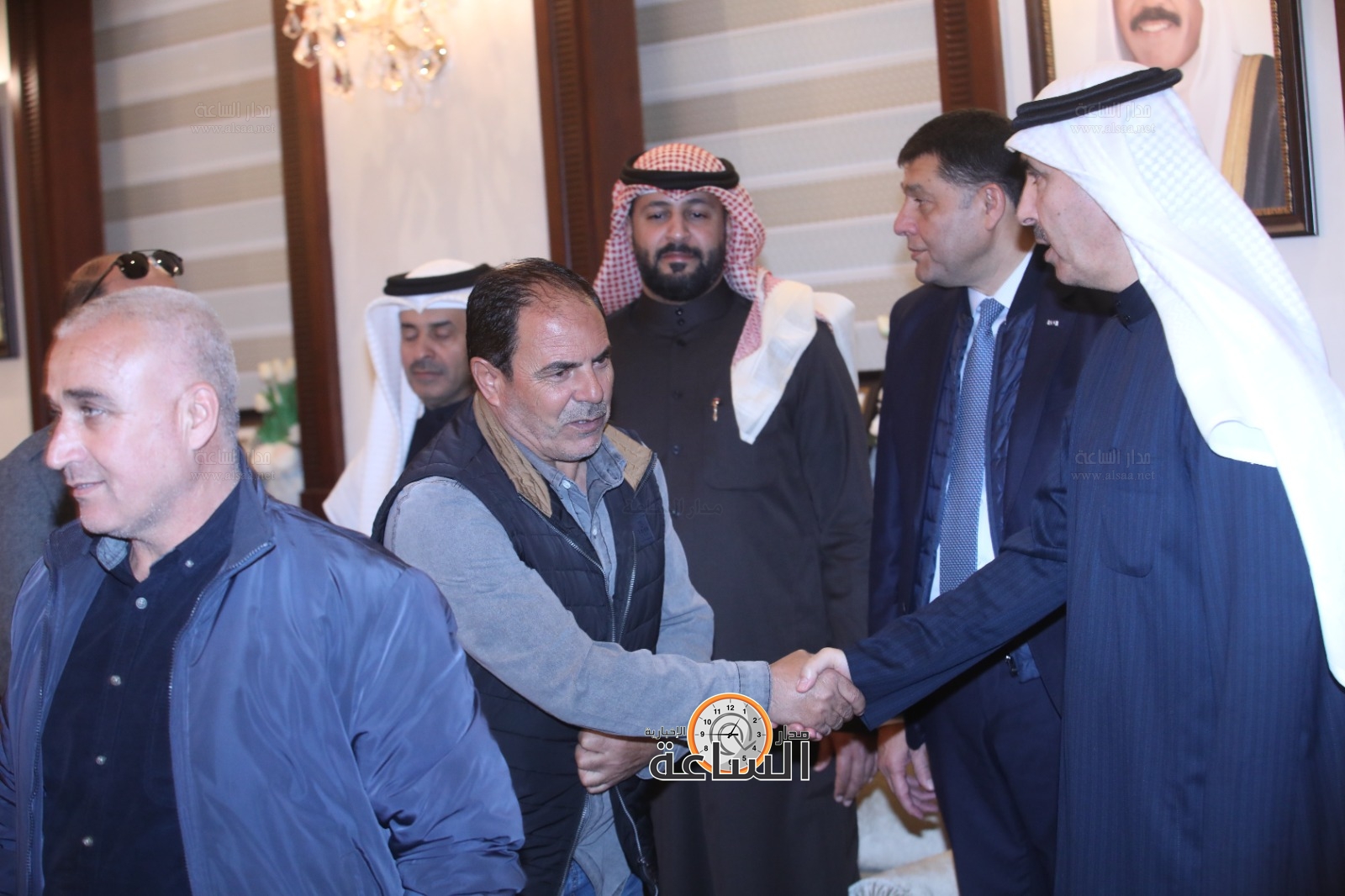 Madar Al-Saa Images 0.6535665365728547