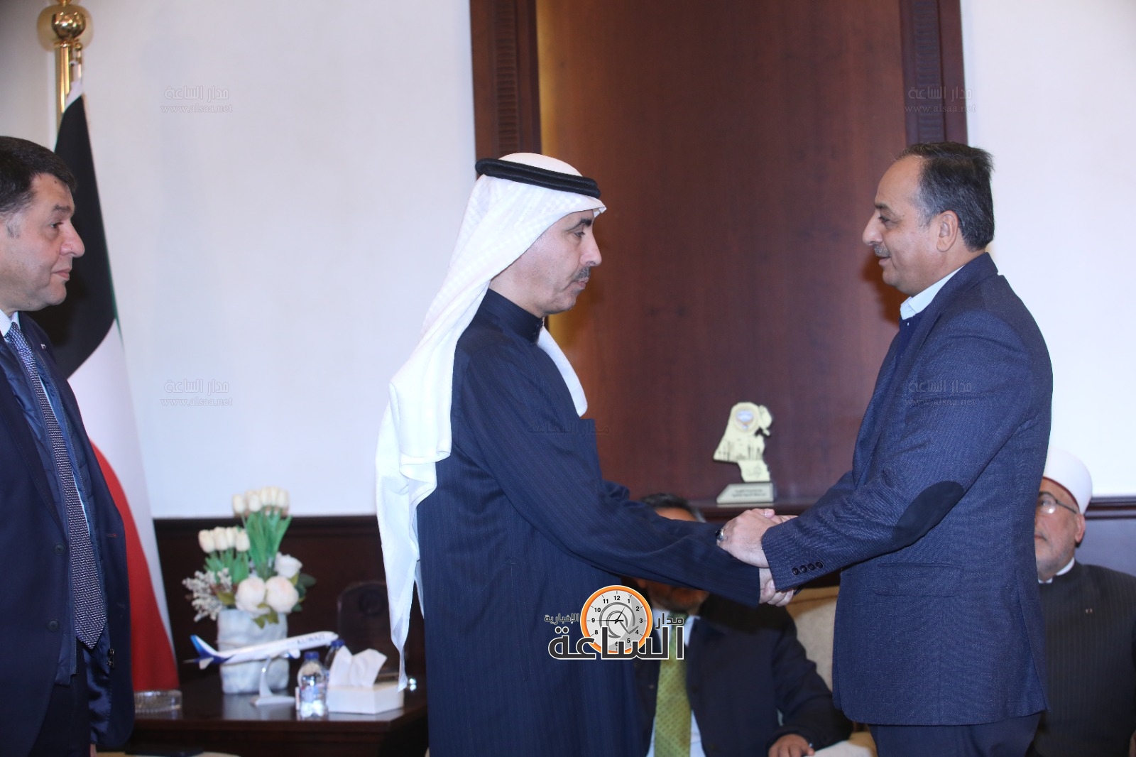 Madar Al-Saa Images 0.46883618094209933