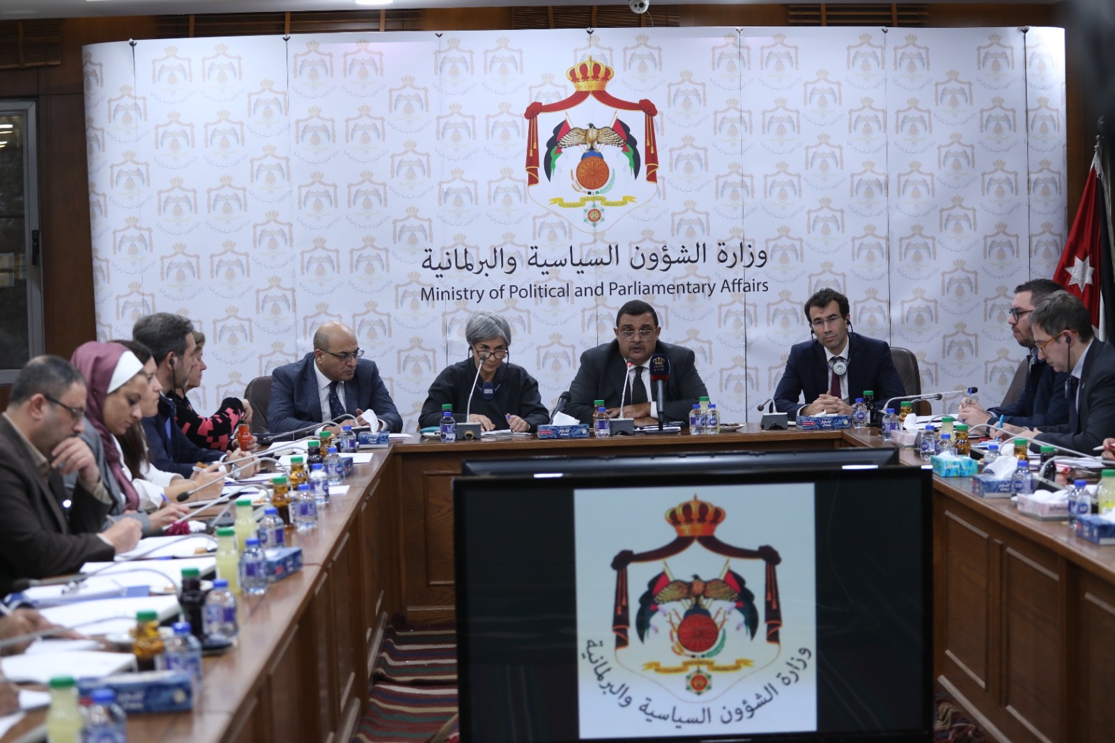 Madar Al-Saa Images 0.35177562288546704