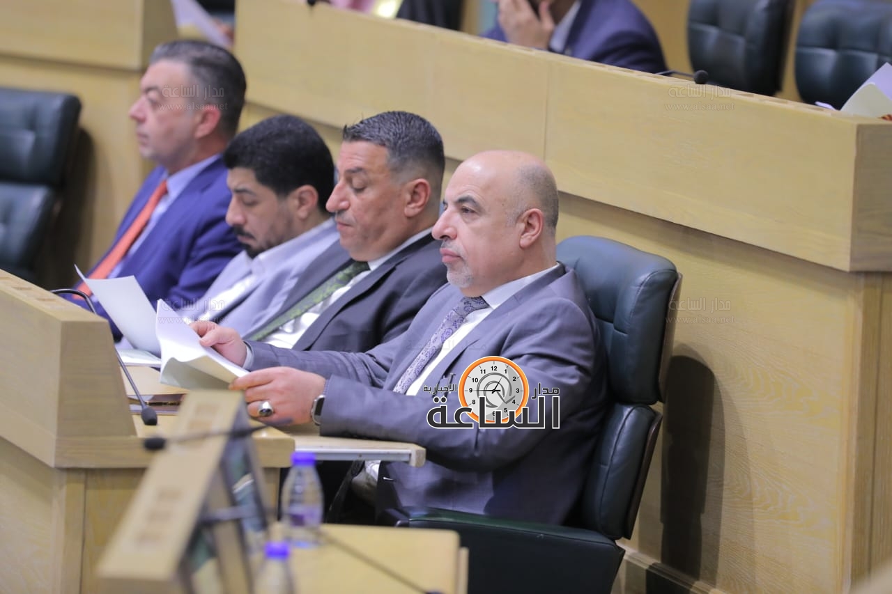 Madar Al-Saa Images 0.10125878328004112