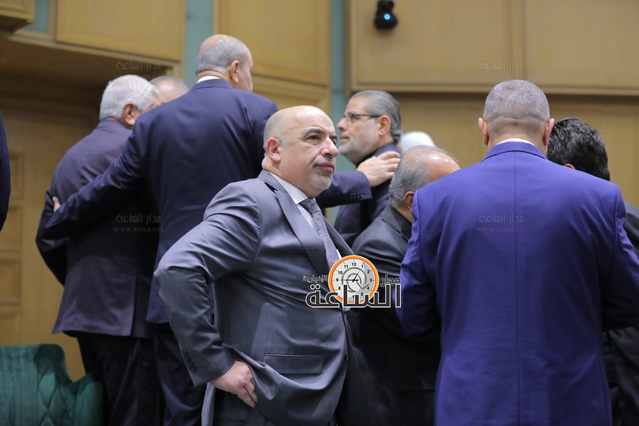 Madar Al-Saa Images 0.8690430716688542