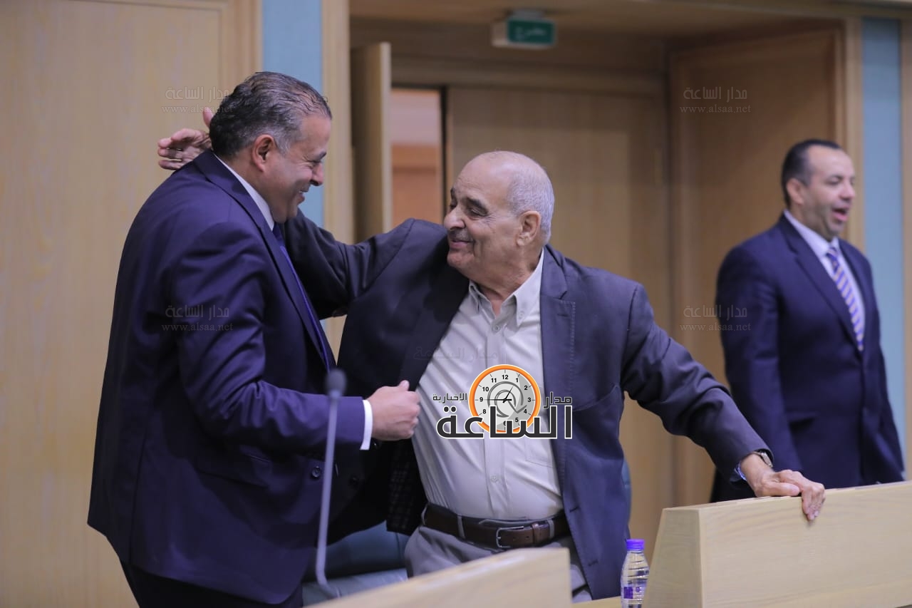 Madar Al-Saa Images 0.8517027221063156