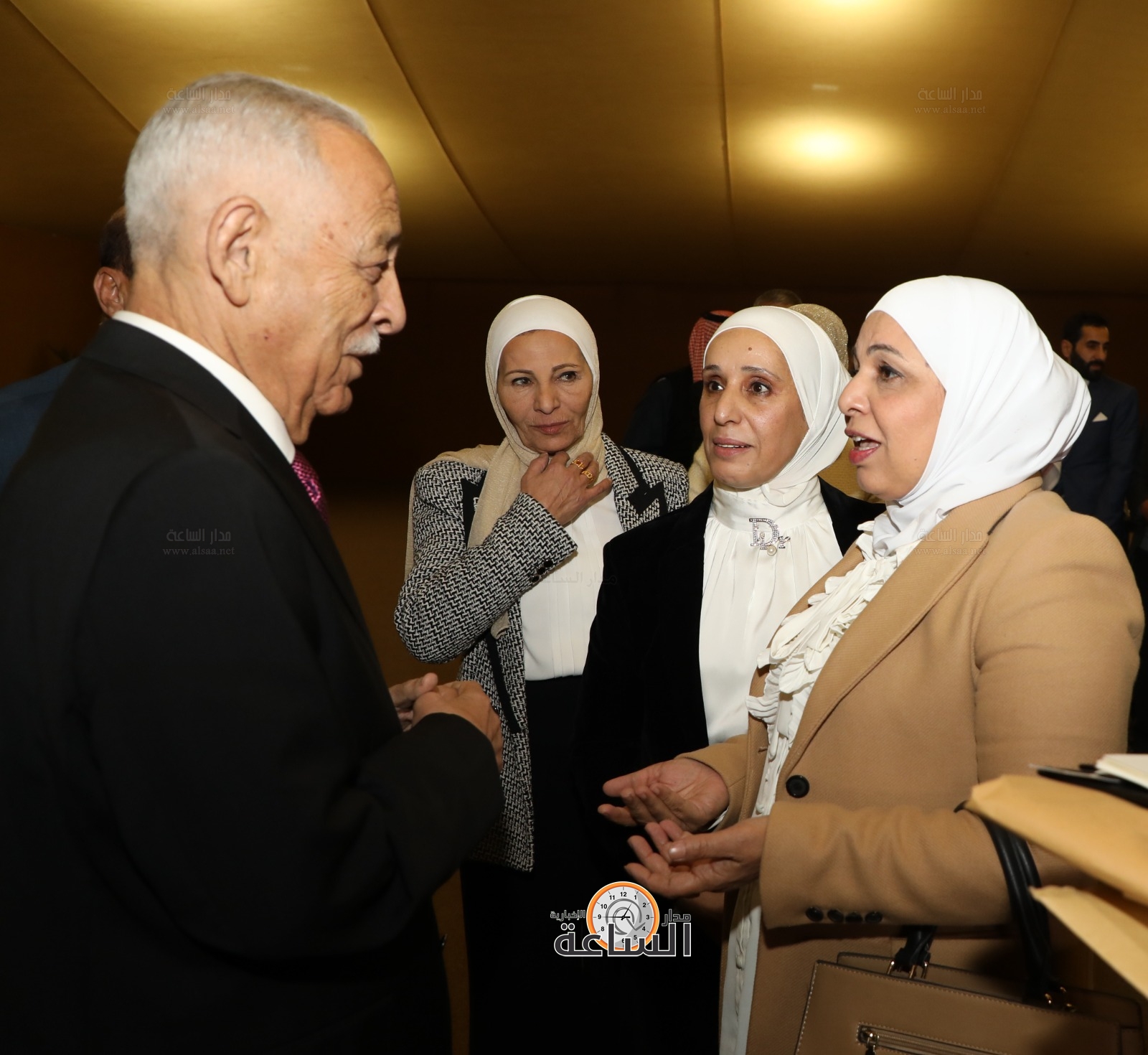 Madar Al-Saa Images 0.997800529724211