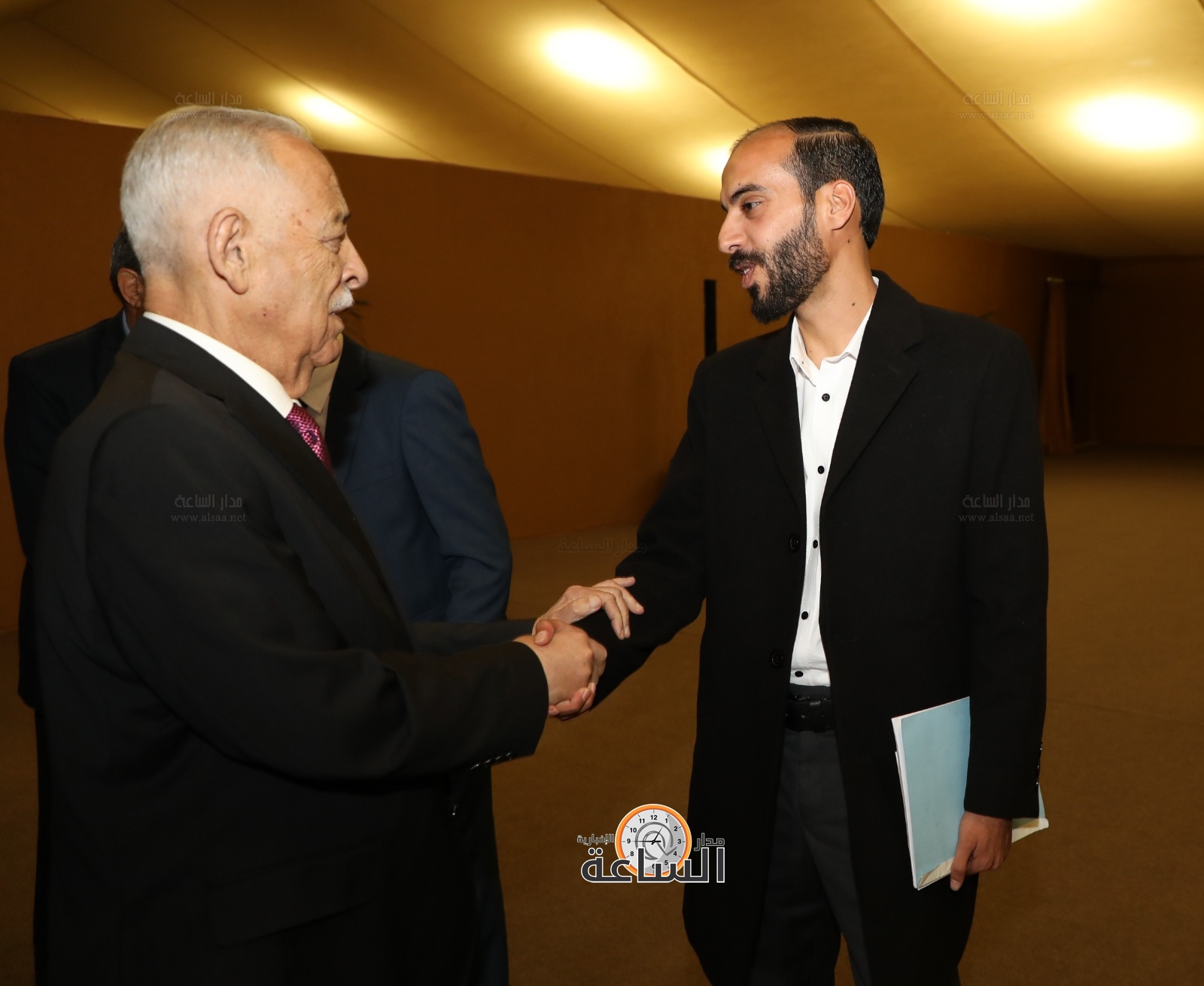 Madar Al-Saa Images 0.7866812551590878