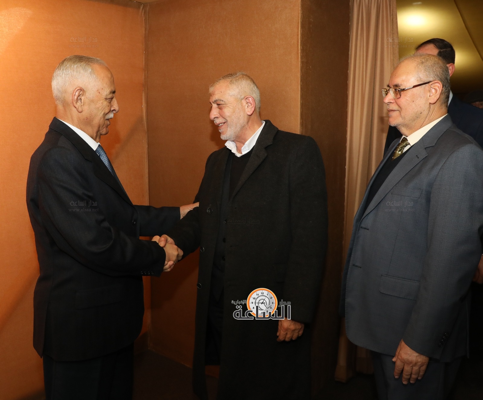 Madar Al-Saa Images 0.15259195343321252