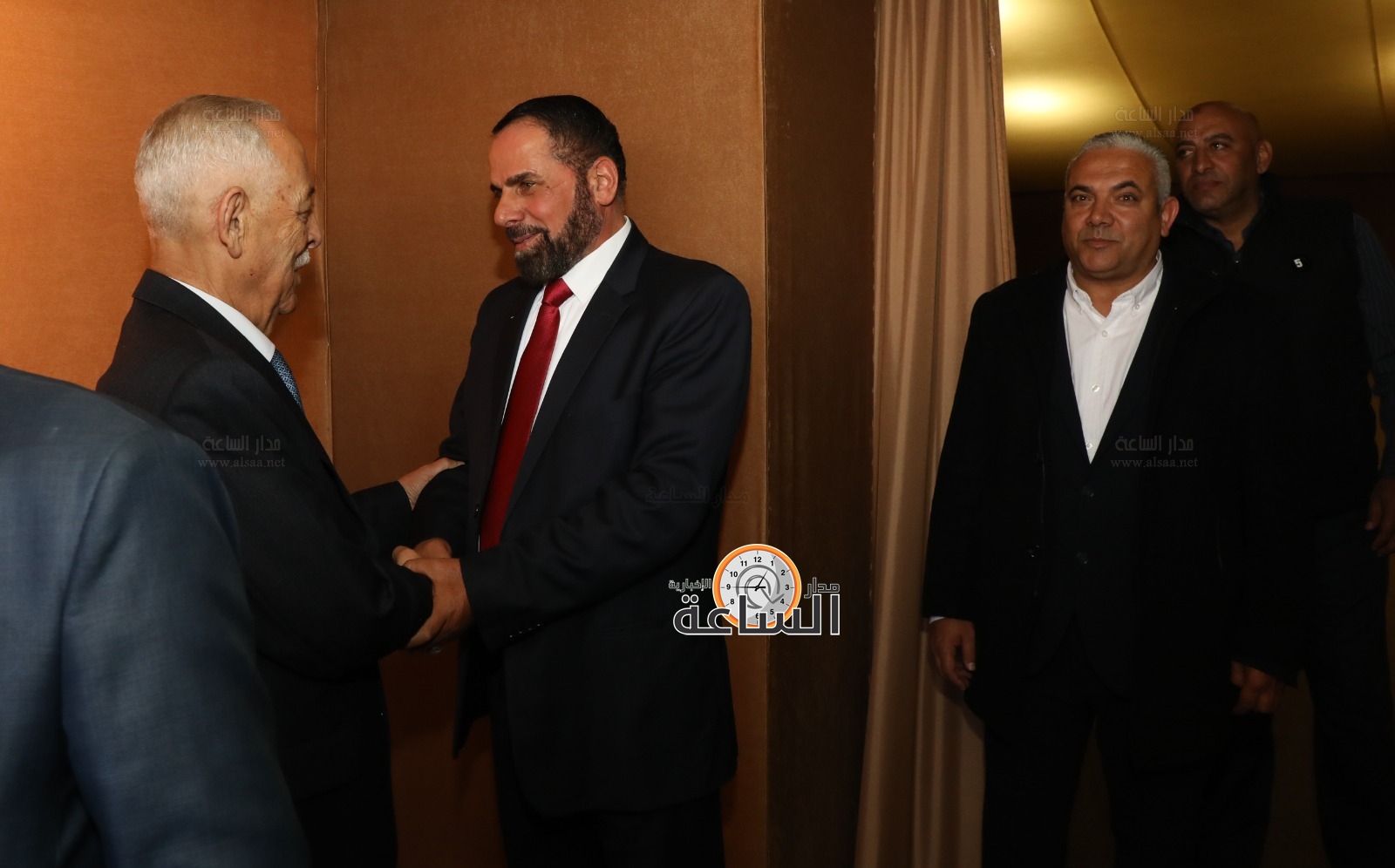 Madar Al-Saa Images 0.7549822922681435