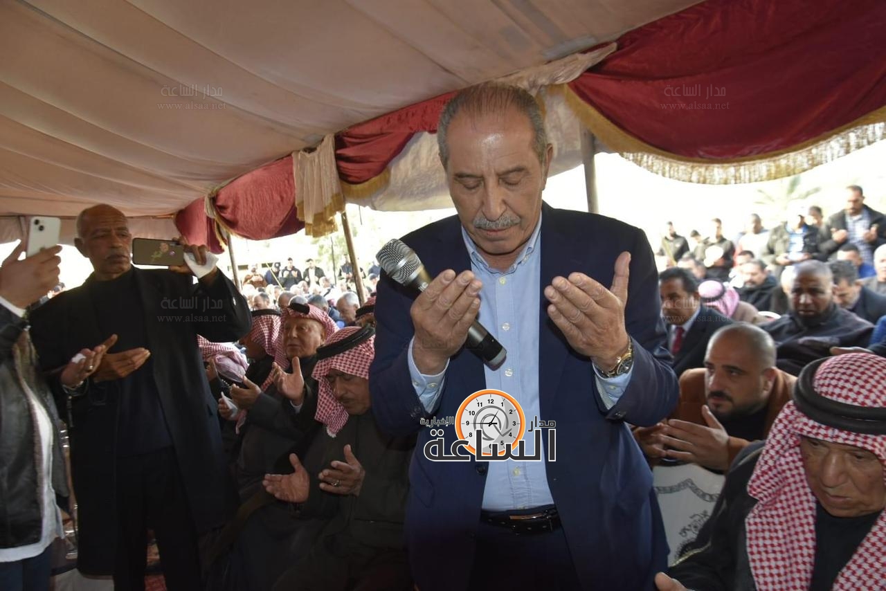 Madar Al-Saa Images 0.8647226392780687