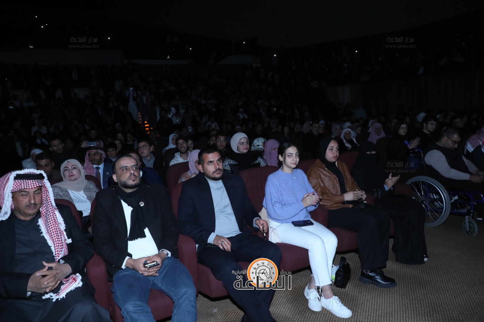 Madar Al-Saa Images 0.4057375471403233