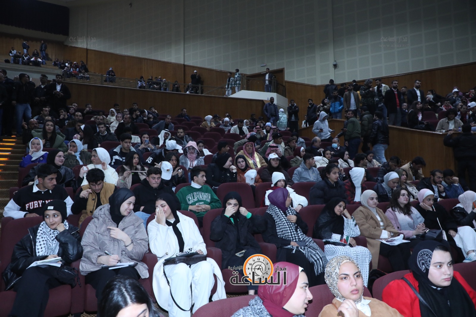 Madar Al-Saa Images 0.9227162940502376