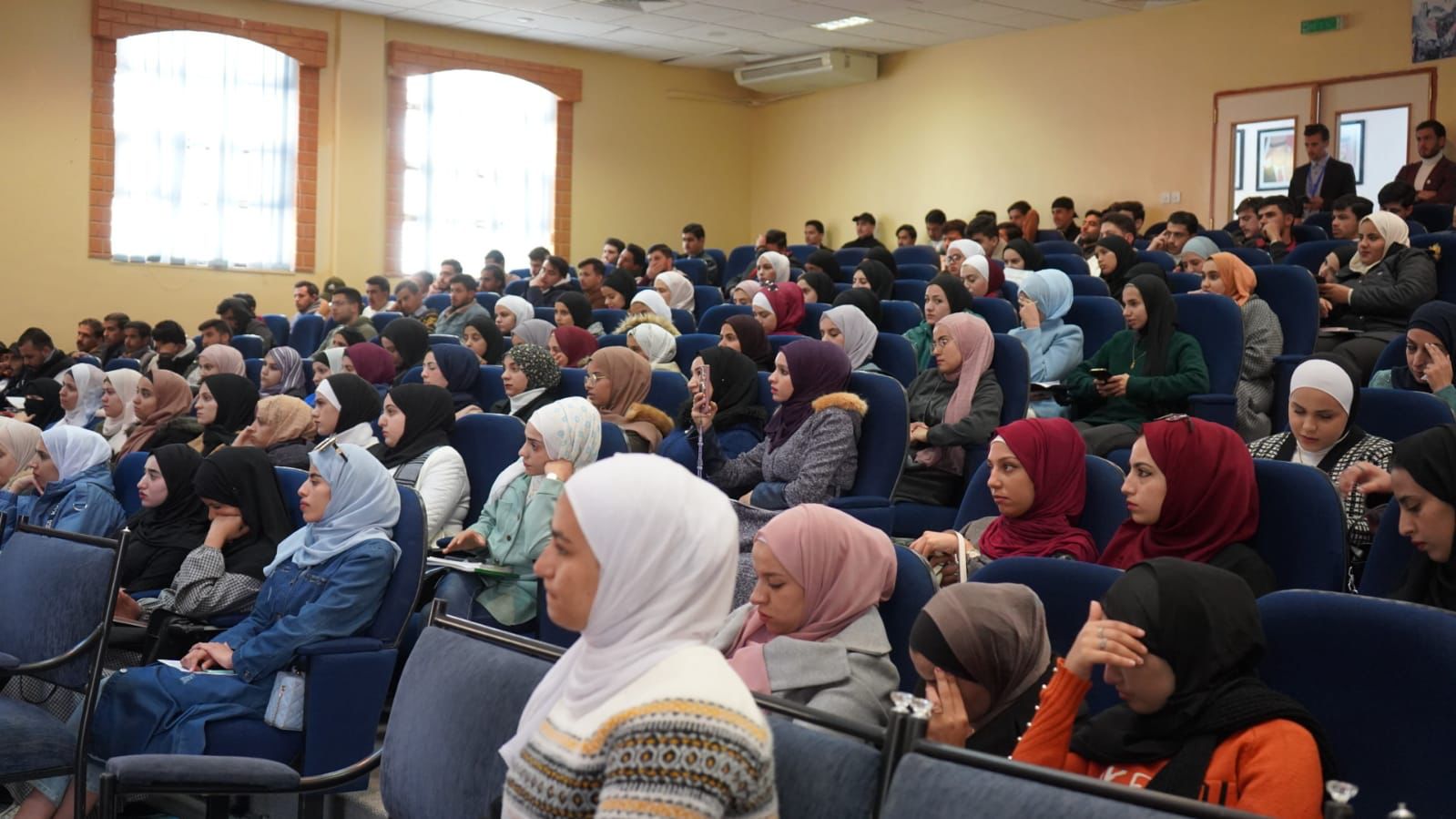 Madar Al-Saa Images 0.17954740745984243