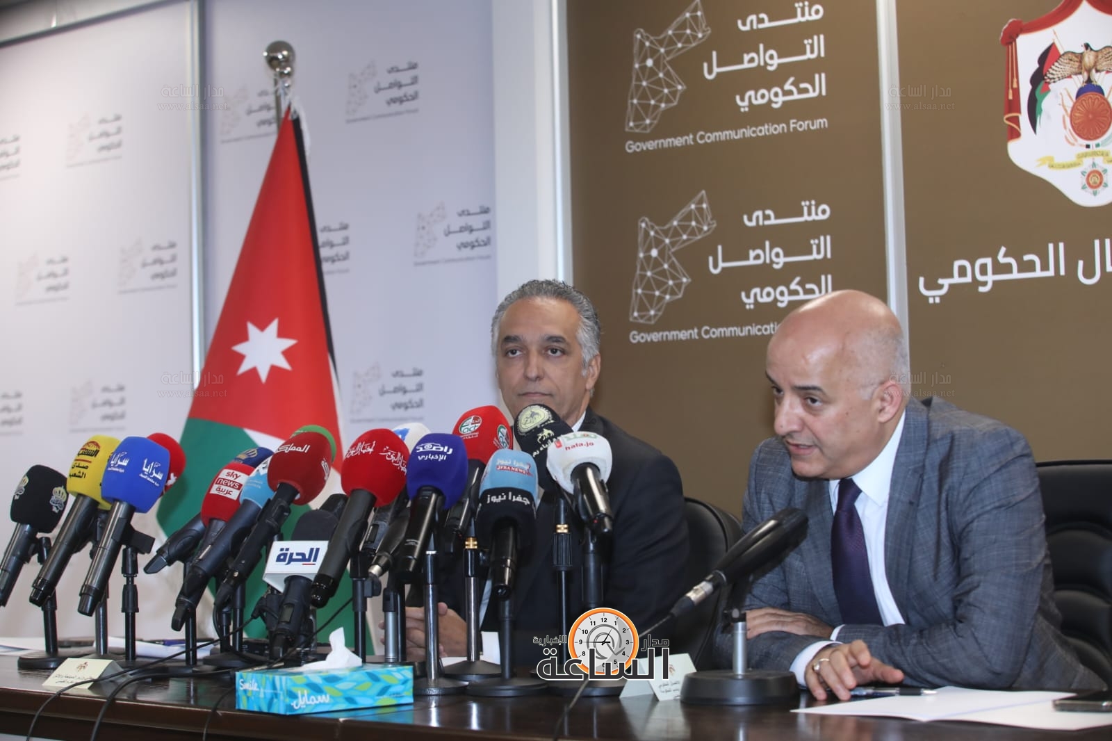 Madar Al-Saa Images 0.09799960609255698