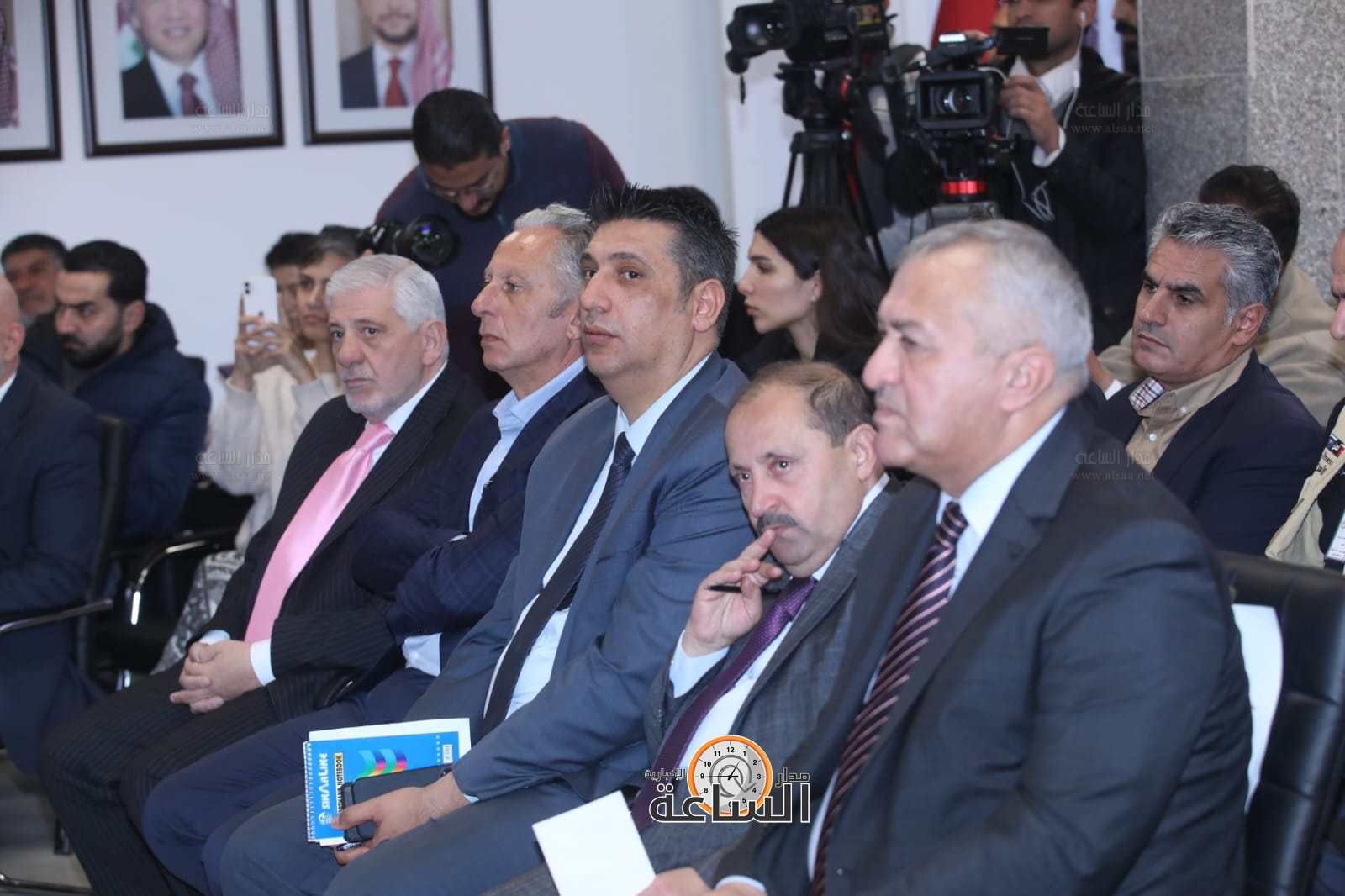 Madar Al-Saa Images 0.007117693913836209