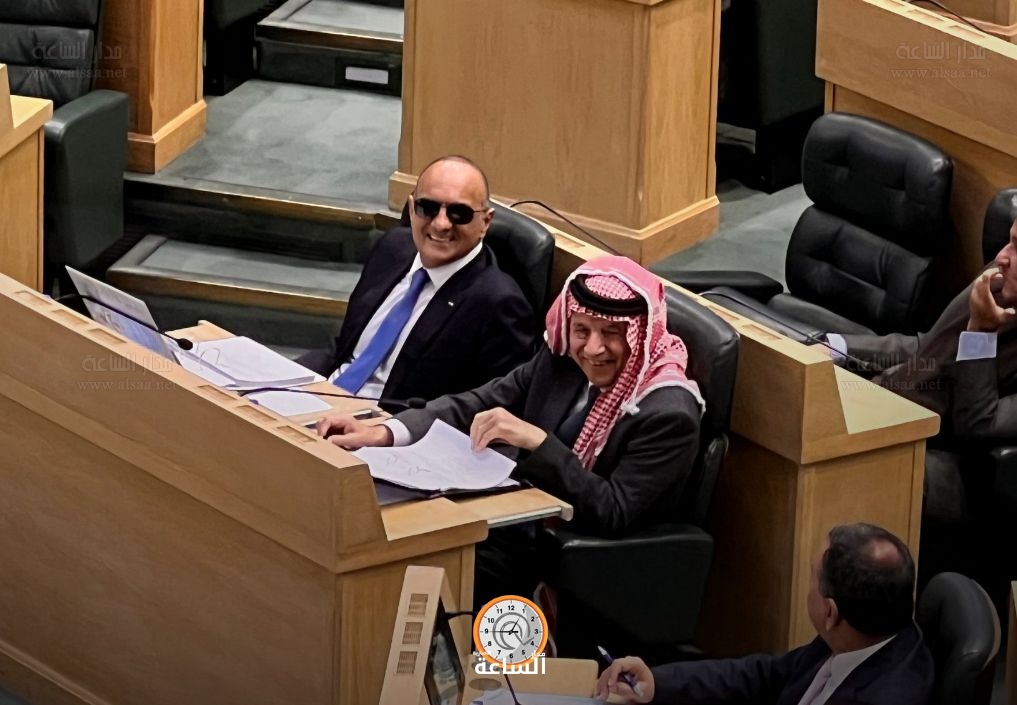 Madar Al-Saa Images 0.004093906661757352