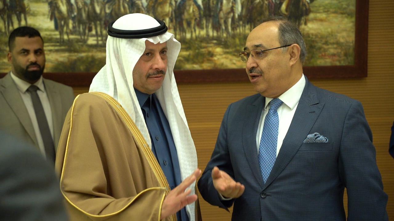 Madar Al-Saa Images 0.29741367812341624