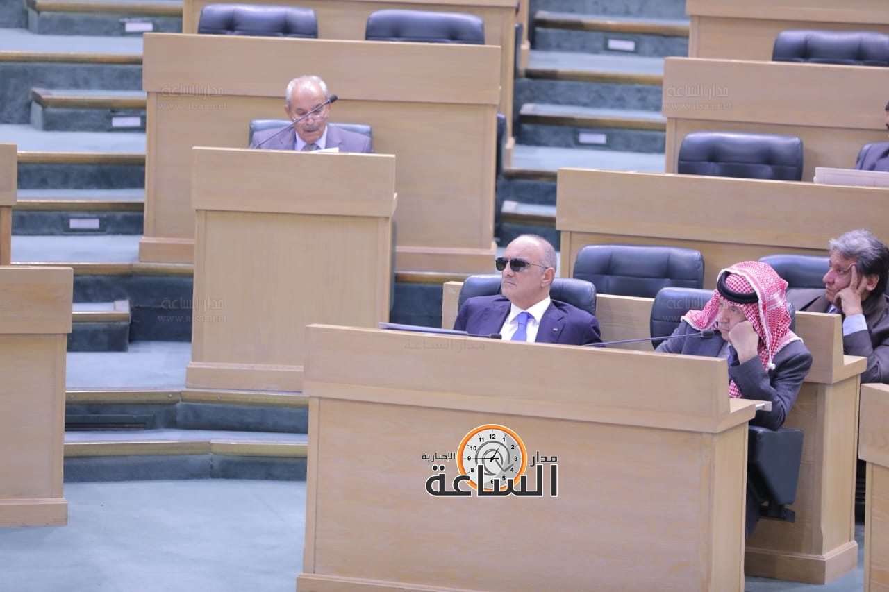 Madar Al-Saa Images 0.9896121341609356