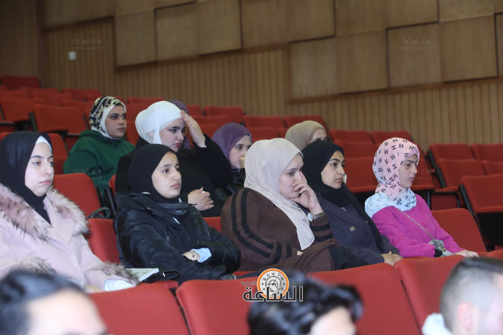 Madar Al-Saa Images 0.048633184735316526