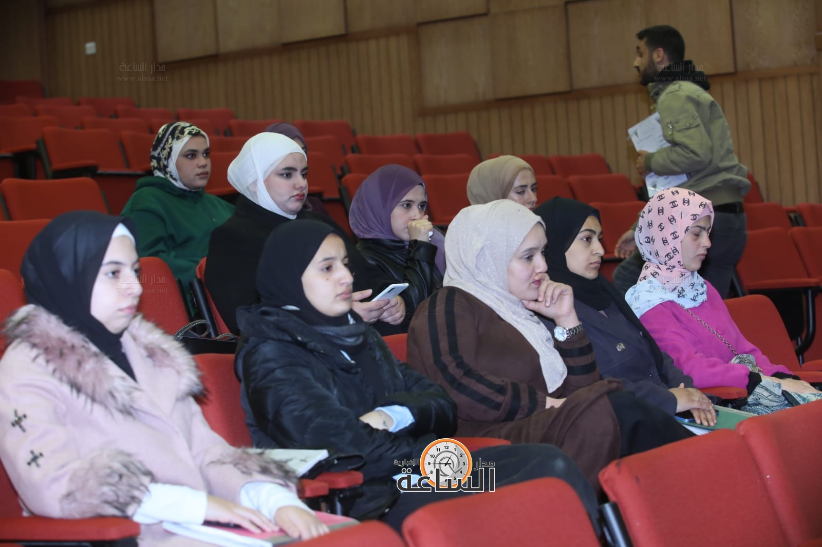 Madar Al-Saa Images 0.5654804242107112