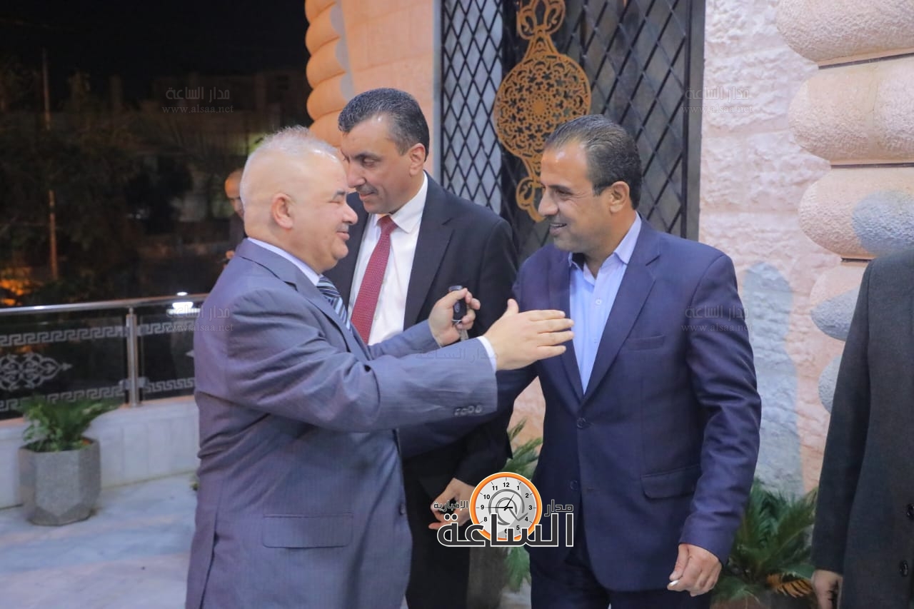 Madar Al-Saa Images 0.07902608358368979