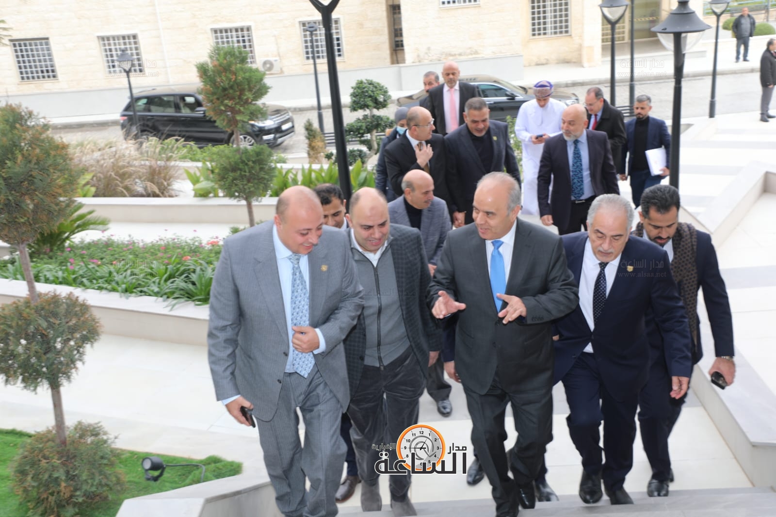 Madar Al-Saa Images 0.5893460501982859