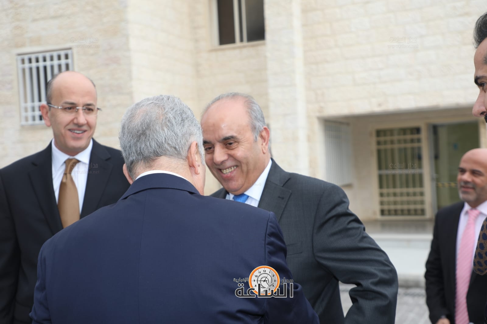 Madar Al-Saa Images 0.9710869503028159