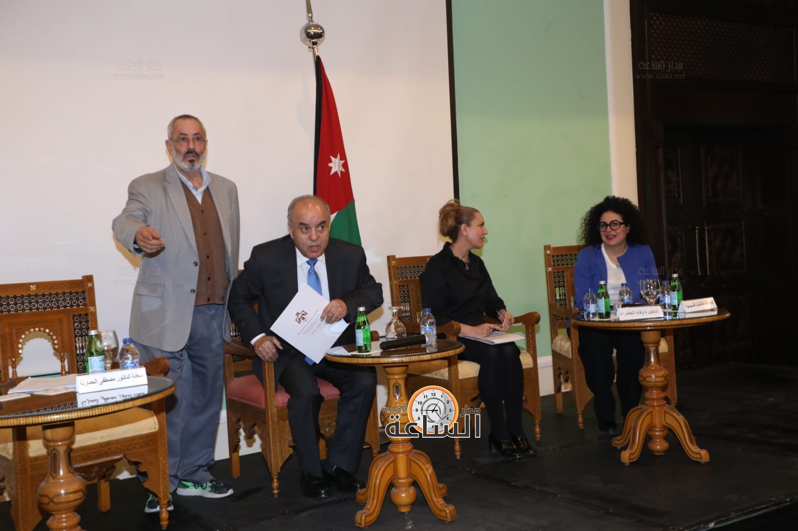 Madar Al-Saa Images 0.15987958342437136