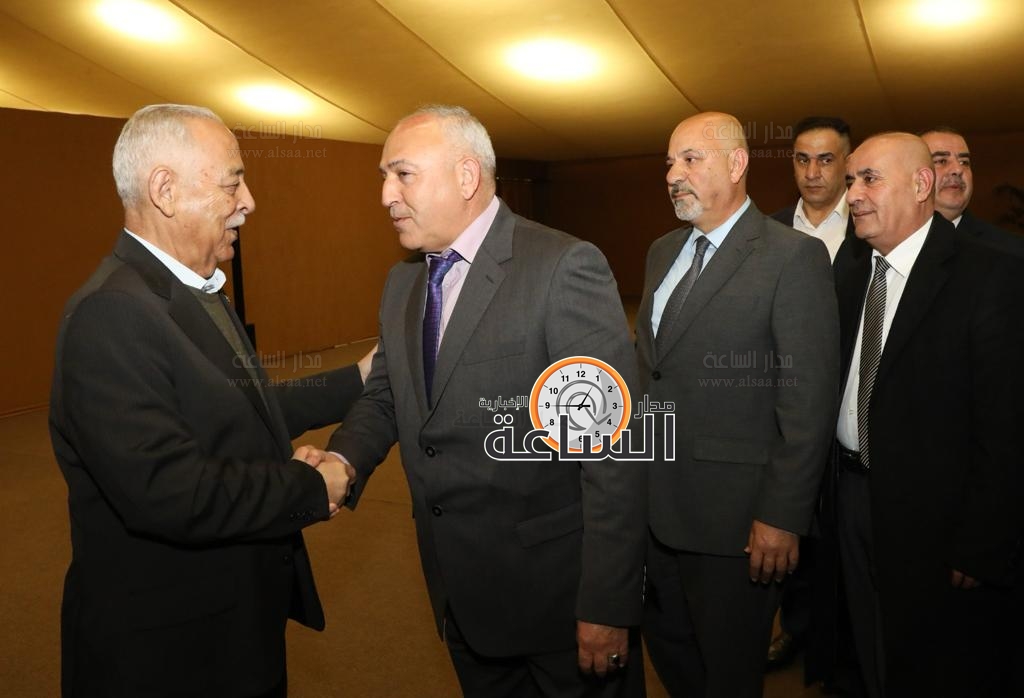 Madar Al-Saa Images 0.15417039836286706