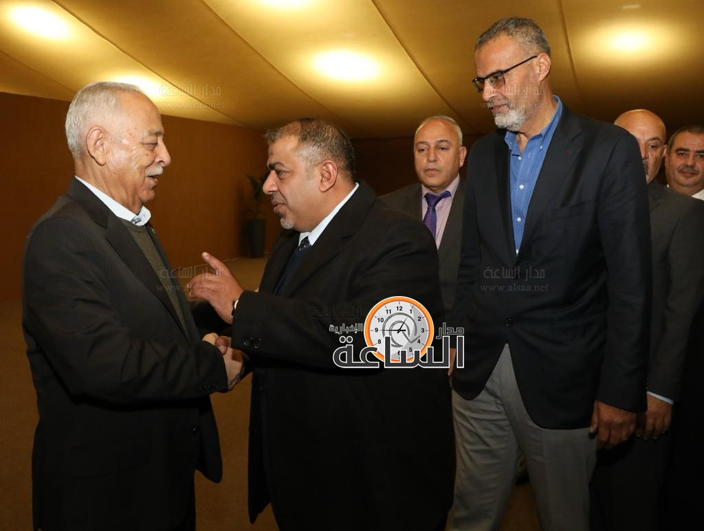 Madar Al-Saa Images 0.9521021343044607