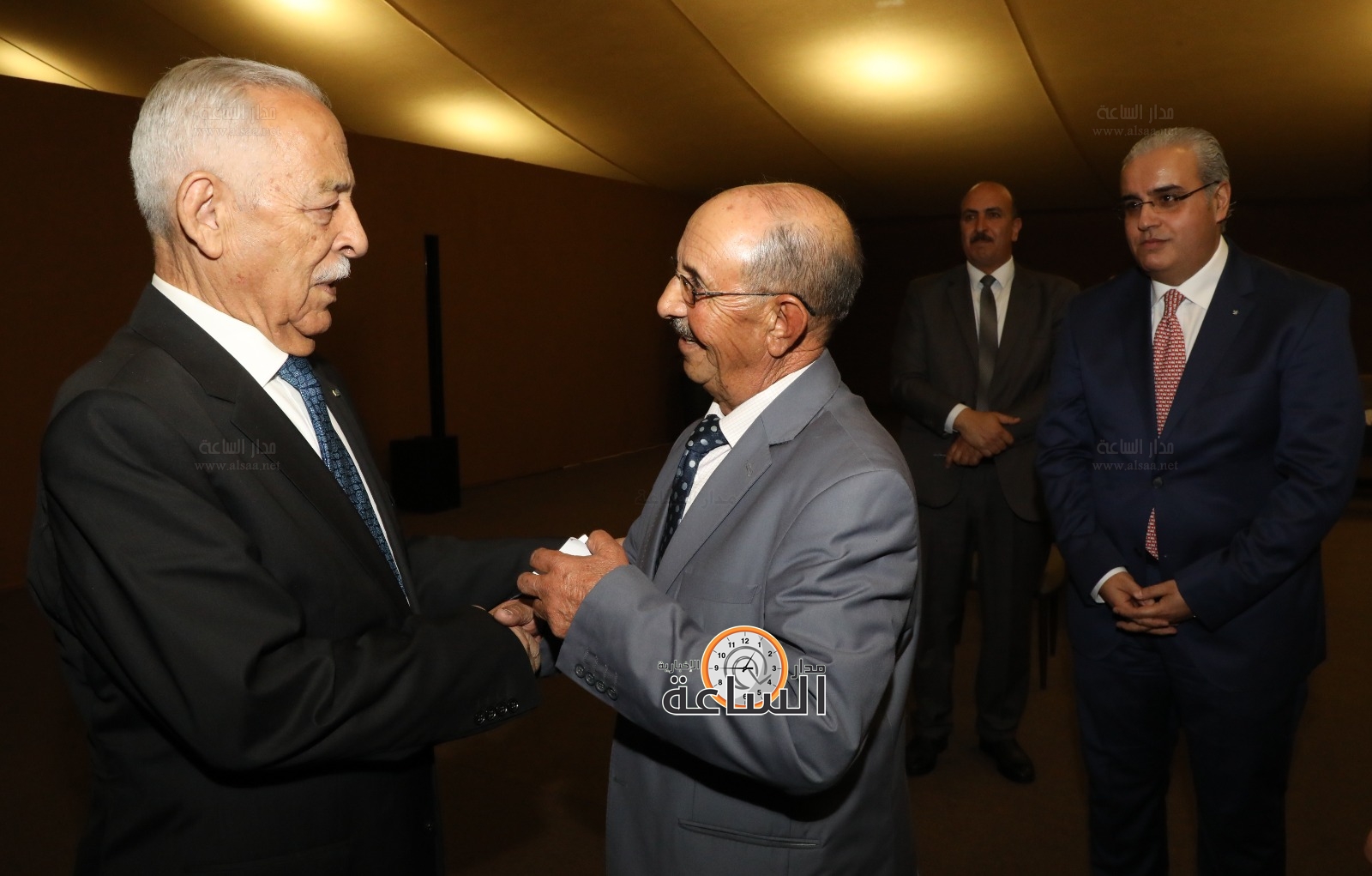 Madar Al-Saa Images 0.9856518342919924