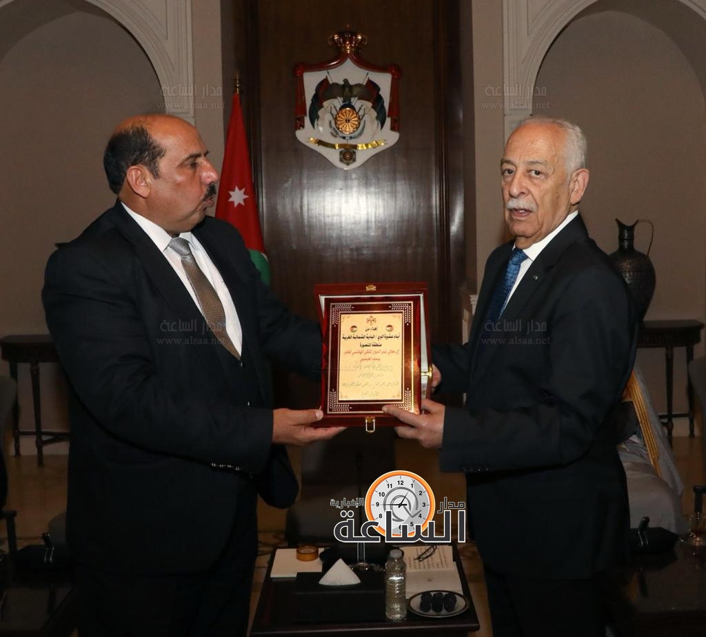 Madar Al-Saa Images 0.5722212533359181