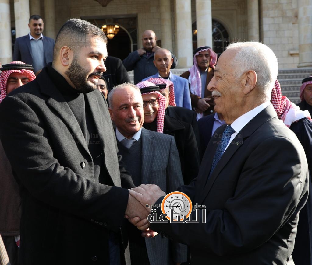 Madar Al-Saa Images 0.5955800014414196