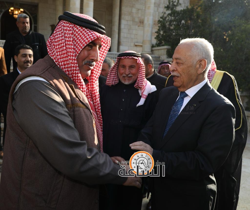 Madar Al-Saa Images 0.718180396609021