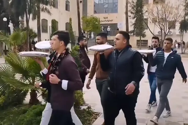 Madar Al-Saa Images 0.9689085869235239